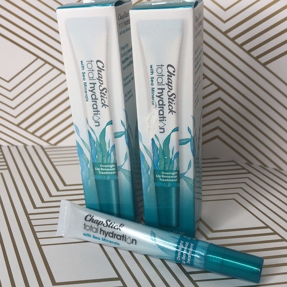 ChapStick‎ Lip Treatment Total Hydration With Sea Minerals Overnight Renewal - Picture 2 of 11